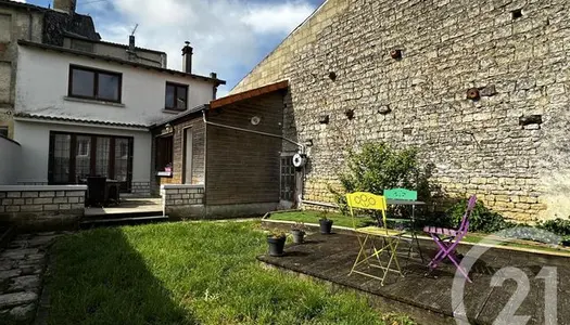 Maison 8 pièces 176 m² 