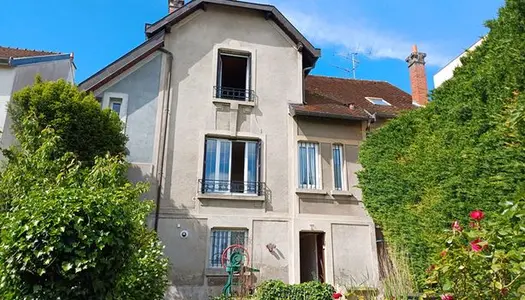 Maison 8 pièces 174 m² 