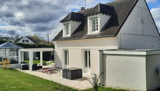 Maison 8 pièces 221 m² 