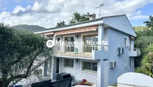 Maison 6 pièces 340 m² 