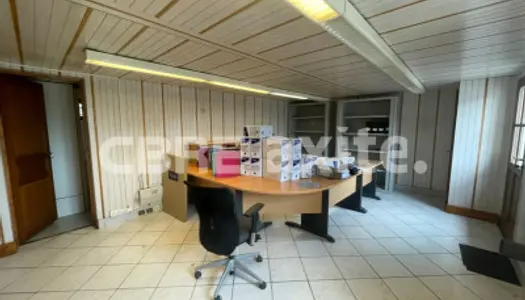 Bureaux 150 m² 