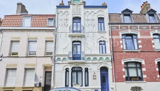 Maison 13 pièces 252 m² 