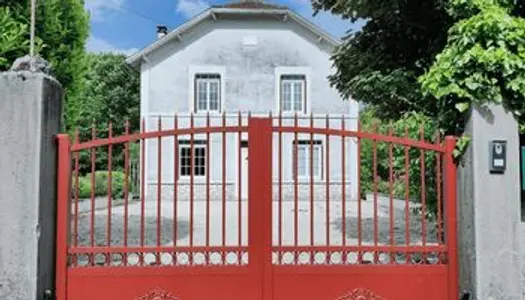 Maison - Villa Location Cognac 5p 123m² 963€
