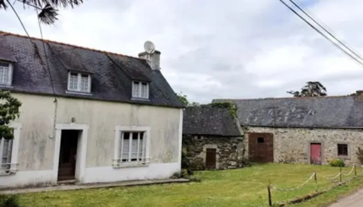 Maison avec dépendances à Telgruc sur Mer 