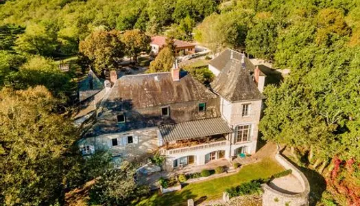 SUD-OUEST  MANOIR  7 HA  GÎTES MARIAGES