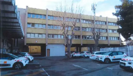 Bureaux 3011 m² 