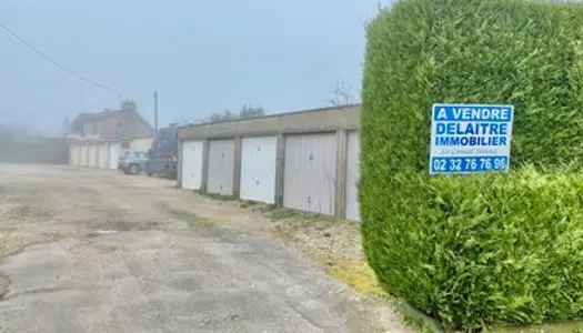 A vendre Mont Saint Aignan village IDEAL INVESTISSEUR 17 garages dont 14 loués