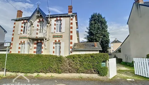 Dpt Deux Sèvres (79), à vendre THOUARS maison P3  - Terrain de 569,00 m²