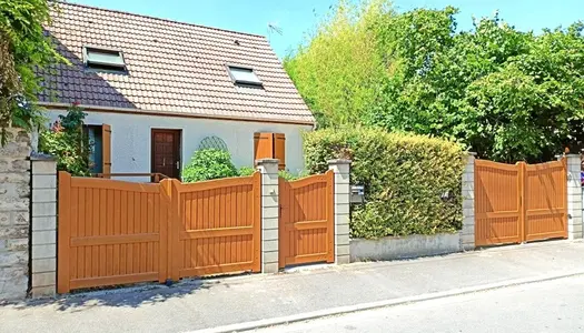 Dpt Yvelines (78), à vendre MANTES LA VILLE maison P7 de 120 m² - Terrain de 613,00 m² - sous sol 