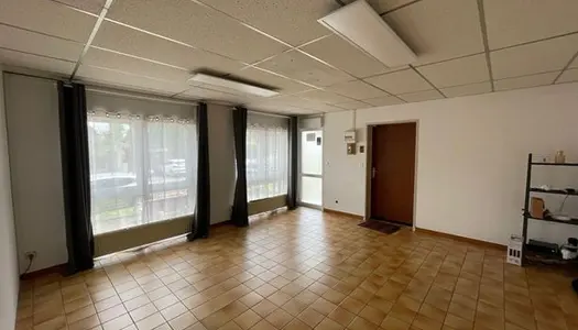 Bureau 1 pièce 44 m² 