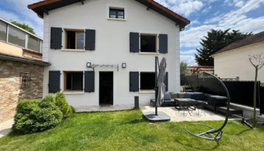 Maison 5 pièces 123 m² 