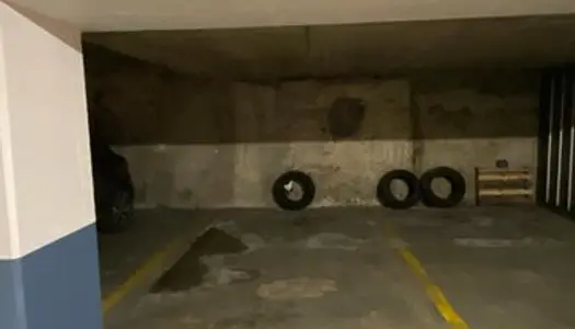 Parking - Garage Vente Saint-Germain-en-Laye   22000€