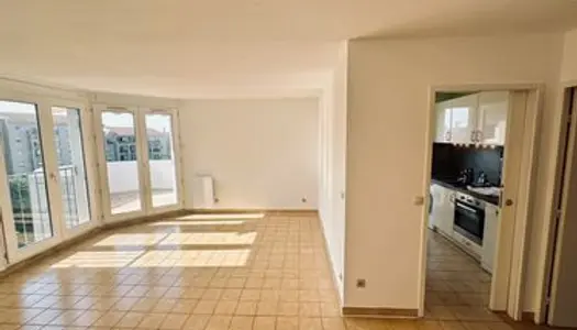 Appartement T3 Celleneuve avec tarasses et Garage 