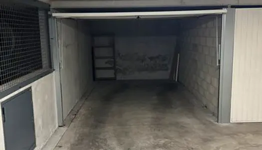 GARAGE - BOX 16 m2 