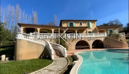 Luxueuse villa provençale de 12 pièces à Grasse 