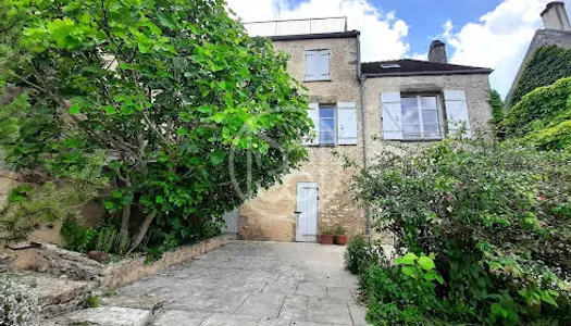 Maison 12 pièces 65 m²