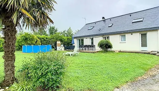 Maison Familiale beneficiant d'un grand terrain sur la commune de Feneu 