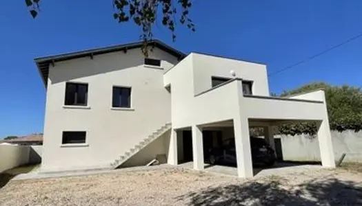 Belle maison de 150 m²+74 m² de garage 