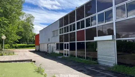 A VENDRE - Tènement industriel - VAULX EN VELIN 