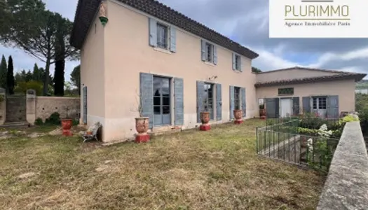 Maison 7 pièces 210 m² 