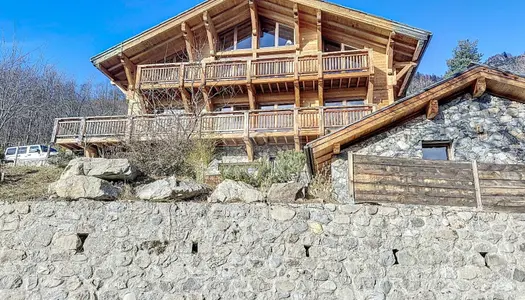 Chalet 7 pièces 320 m²