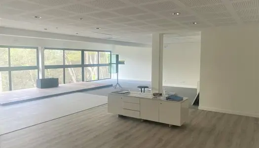 Bureau 119 m² 