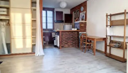 Grand studio meuble a Morigny-Champigny 