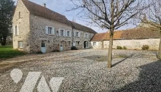 Maison 330 m²