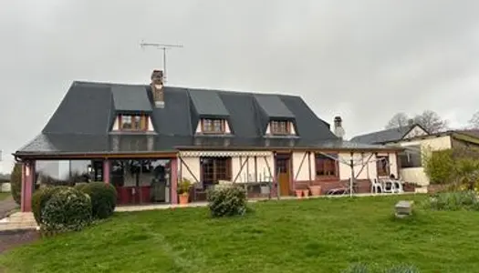 Maison 8 pièces 242 m²