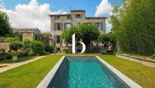 Maison - Villa Vente Uzès 8p 251m² 2750000€