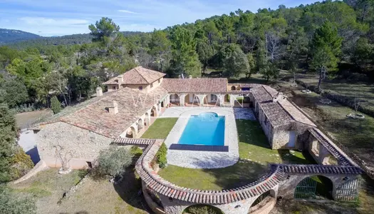 Vente Maison 375 m² à Correns 1 490 000 €