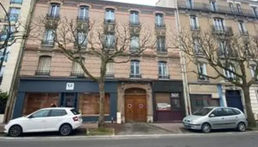 Bien Commercial À Vendre