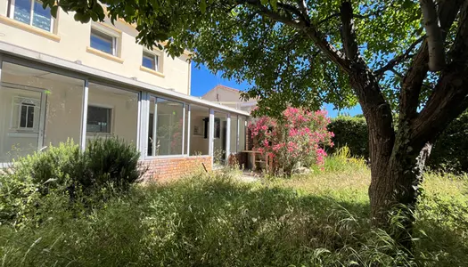 FRONTIGNAN 34110 , Rez de chaussée de villa T3 avec véranda, terrasse, jardin 