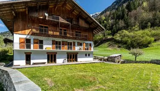 Chalet 16 pièces 900 m²