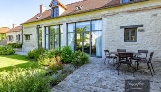 Maison 8 pièces 281 m² 