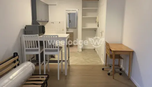 Studio 1 pièce 21 m² 