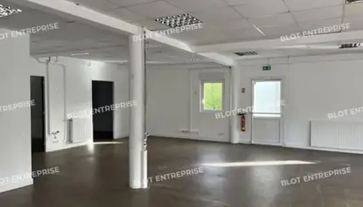 À LOUER / À VENDRE - Bâtiment de bureaux - stockage - 534 m² - ERGUE GABERIC 