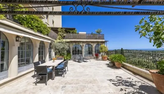 CHATEAUNEUF-DE-GRASSE - Un appartement avec vue sur la mer et grande terrasse 