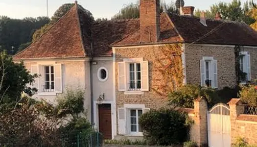 Maison 250m2 et annexe dans hameau de charme