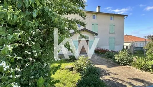 CONDAT SUR VIENNE : maison de 8 pièces (213 m²) à vendre 