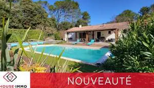 Villa T6 de plain pied avec piscine, carport et 2000m² de terrain