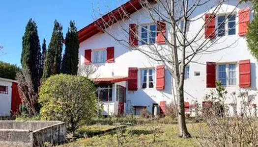 Maison 7 pièces 180 m² 