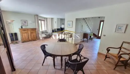 Maison 8 pièces 170 m²