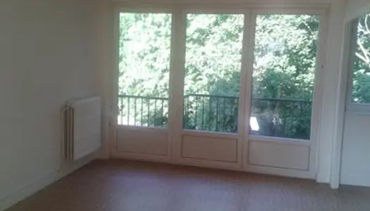 Appartement trois pièces 