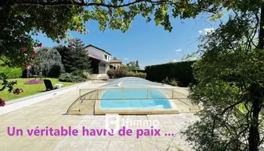 Vends Villa 209m² 4 ch, espace de vie 100m², piscine, jeux de boule, pool house, terrain 2000m²
