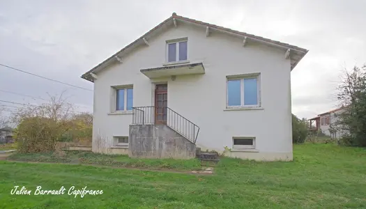 Maison avec sous-sol intégrale et grenier aisément aménageable (25 m² carrez) avec terrain de 