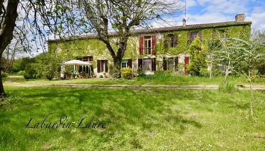 A vendre à DURAS maison P5 de 209 m²