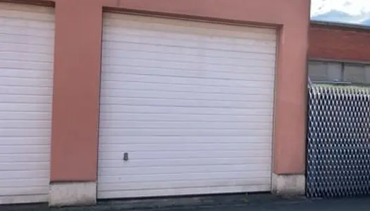 Garage box fermé sécurisé à SOTTEVILLE LES ROUEN