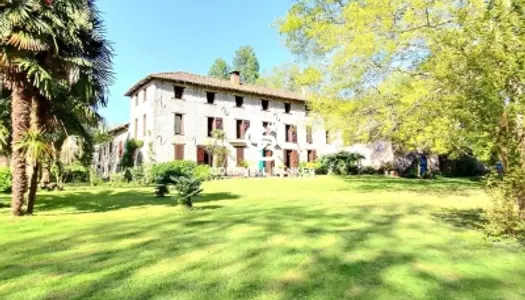 PROPRIETE DE CHARME AU BORD DE L'ADOUR