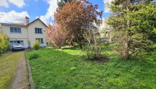 Terrain 850 m²